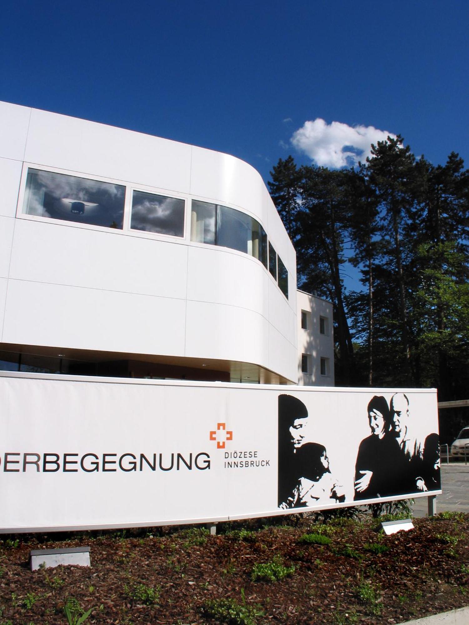 Haus Der Begegnung Hotel Инсбрук Екстериор снимка